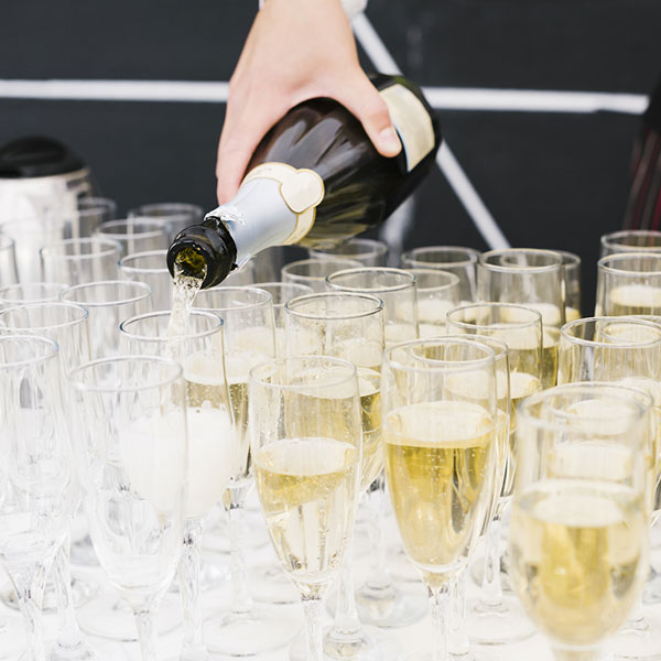 Apéritif dinatoire chic avec amuse-bouches à Genève